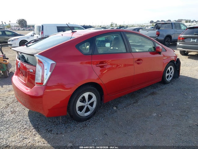 Toyota Prius Four 2014 JTDKN3DU9E0381587 Image 4