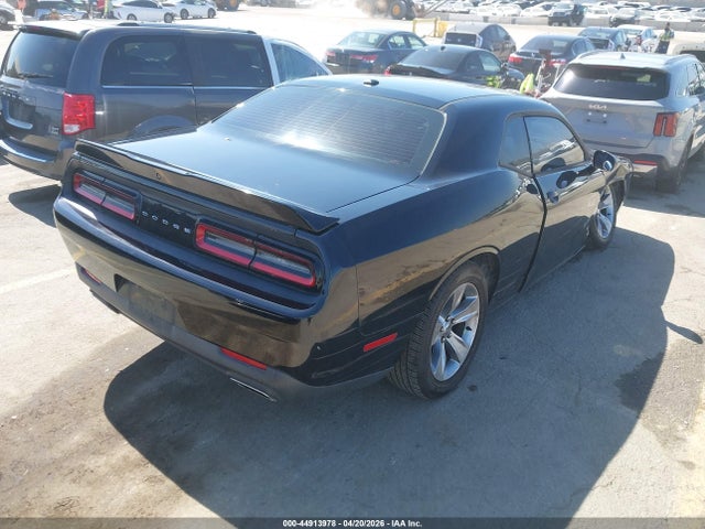 2C3CDZAG7KH503593 Dodge Challenger Sxt