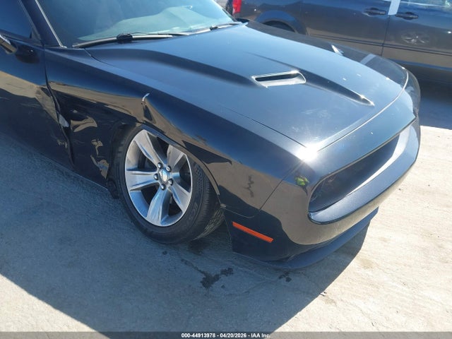 2C3CDZAG7KH503593 Dodge Challenger Sxt