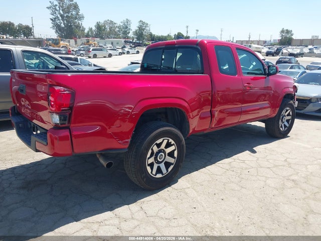 5TFRX5GN2JX117153 Toyota Tacoma Sr