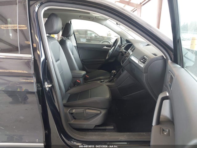 44914015 :رقم المزاد ، 3VV2B7AX0KM014361 vin ، 2019 Volkswagen Tiguan 2.0t Se/2.0t Sel/2.0t Sel R-line/2.0t Sel R-line Black مزاد بيع