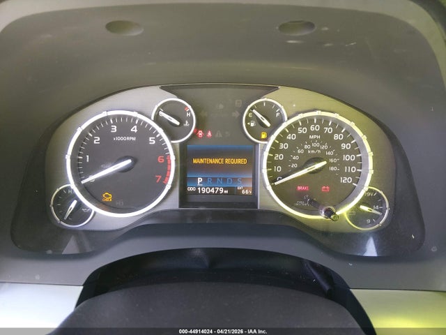 5TFAY5F16HX589388 Toyota Tundra Platinum 5.7l V8