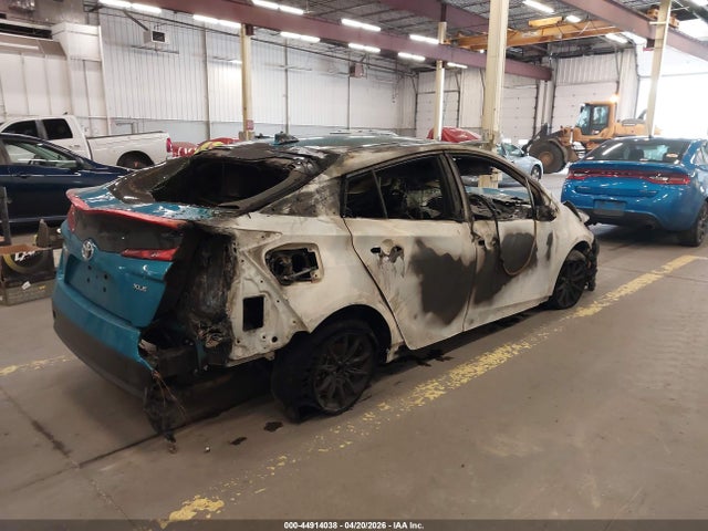 JTDKARFP1L3158476 Toyota Prius Prime Xle