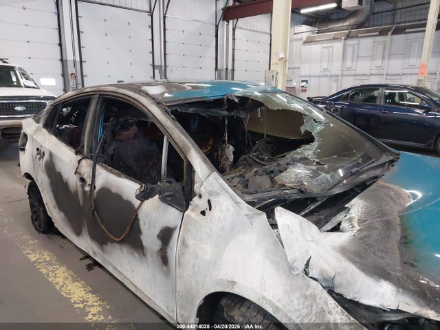 JTDKARFP1L3158476 Toyota Prius Prime Xle