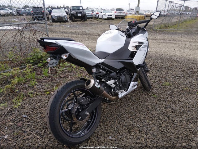 Kawasaki EX400 2023 JKAEXKH1XPDAR7427 Image 4
