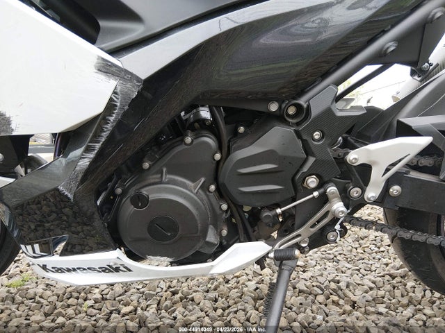 Kawasaki EX400 2023 JKAEXKH1XPDAR7427 Image 9