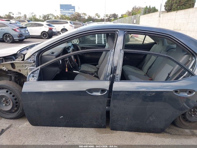 Toyota COROLLA SE 2018 5YFBURHE6JP822049 Image 15