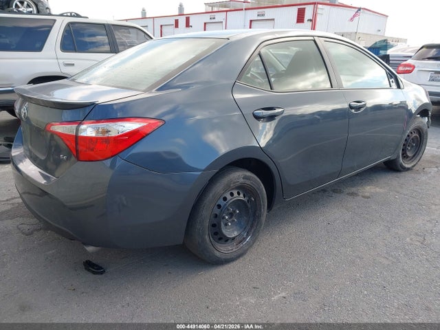 Toyota COROLLA SE 2018 5YFBURHE6JP822049 Image 4