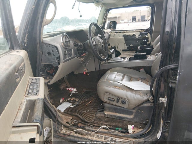 44914108 :رقم المزاد ، 5GRGN23U24H122102 vin ، 2004 Hummer H2 مزاد بيع