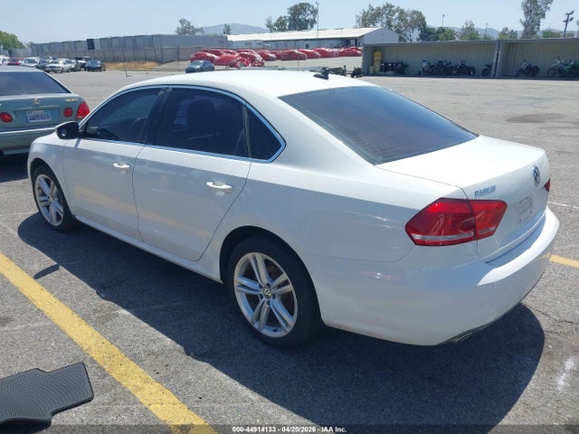 1VWBN7A38EC053625 Volkswagen Passat 2.0l Tdi Se