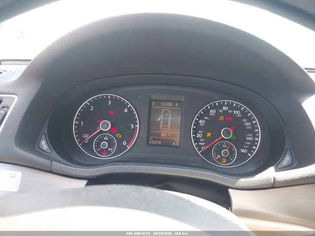 1VWBN7A38EC053625 Volkswagen Passat 2.0l Tdi Se