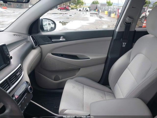 KM8J23A43MU365252 Hyundai TUCSON SE