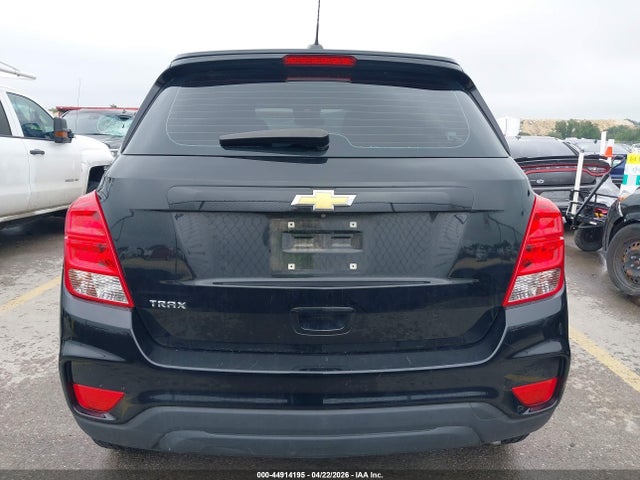 44914195 :رقم المزاد ، 3GNCJKSB4JL235324 vin ، 2018 Chevrolet Trax Ls مزاد بيع