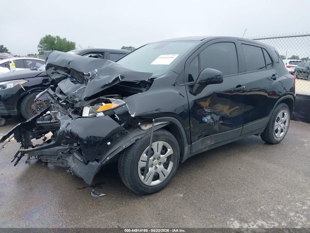 44914195 :رقم المزاد ، 3GNCJKSB4JL235324 vin ، 2018 Chevrolet Trax Ls مزاد بيع