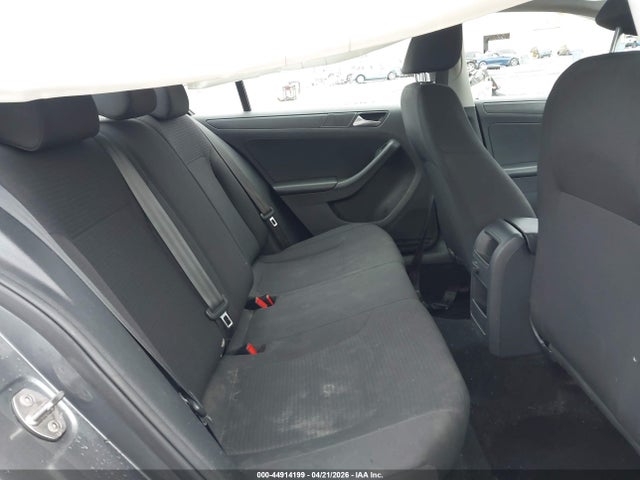 44914199 :رقم المزاد ، 3VW267AJ8GM394455 vin ، 2016 Volkswagen Jetta 1.4t S مزاد بيع