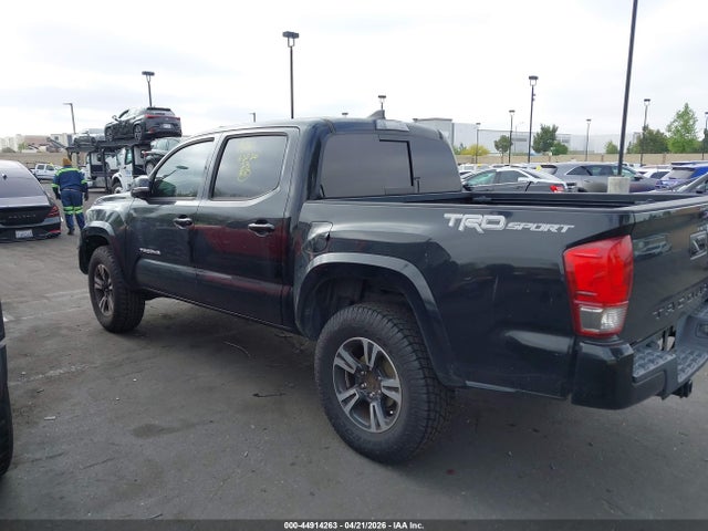 3TMAZ5CN0HM045320 Toyota Tacoma Trd Sport
