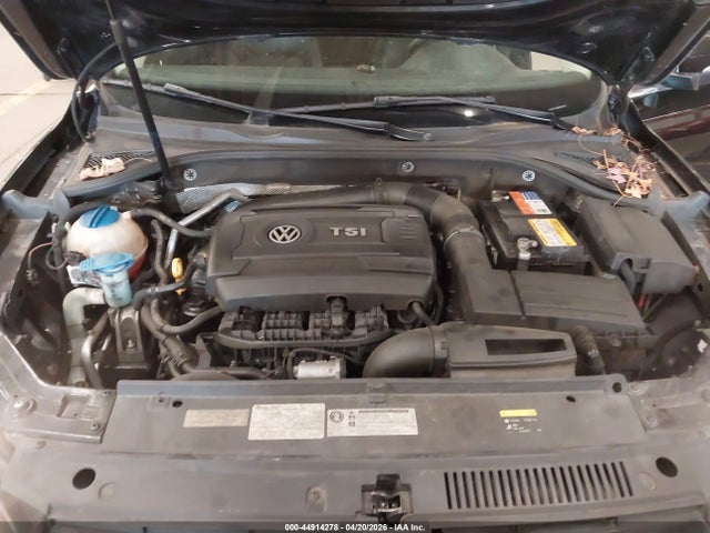 44914278 :رقم المزاد ، 1VWAT7A39FC081081 vin ، 2015 Volkswagen Passat 1.8t Limited Edition مزاد بيع