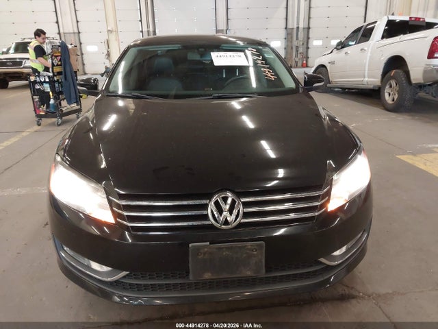 1VWAT7A39FC081081 Volkswagen Passat 1.8t Limited Edition