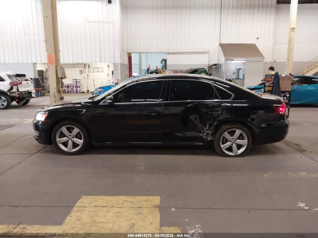 44914278 :رقم المزاد ، 1VWAT7A39FC081081 vin ، 2015 Volkswagen Passat 1.8t Limited Edition مزاد بيع