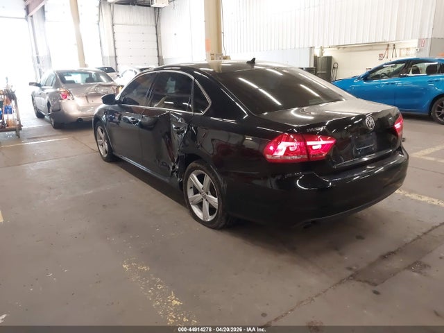 1VWAT7A39FC081081 Volkswagen Passat 1.8t Limited Edition