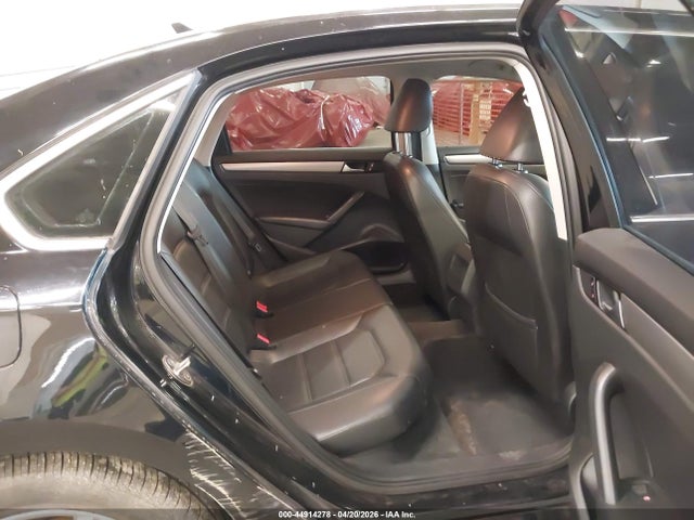 44914278 :رقم المزاد ، 1VWAT7A39FC081081 vin ، 2015 Volkswagen Passat 1.8t Limited Edition مزاد بيع