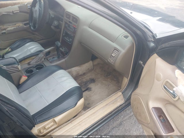Aukcja sprzedaży 1999 Infiniti I30 Limited/standard/touring, vin: JNKCA21A5XT754872, numer aukcji: 44914287