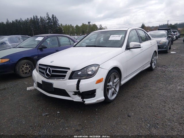 WDDGF8AB1ER308802 Mercedes-Benz C 300 Sport 4matic
