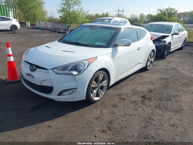 Aukcja sprzedaży 2013 Hyundai Veloster Base W/black, vin: KMHTC6AD9DU116882, numer aukcji: 44914352