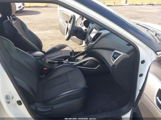 Aukcja sprzedaży 2013 Hyundai Veloster Base W/black, vin: KMHTC6AD9DU116882, numer aukcji: 44914352