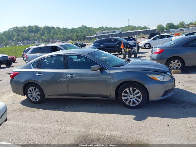 Продаж на аукціоні авто 2017 Nissan Altima 2.5 S, vin: 1N4AL3AP8HN352661, номер лоту: 44914387