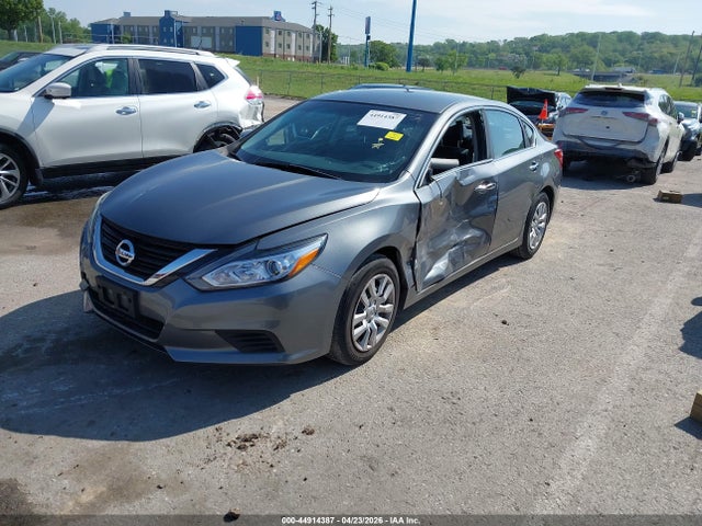 Продаж на аукціоні авто 2017 Nissan Altima 2.5 S, vin: 1N4AL3AP8HN352661, номер лоту: 44914387