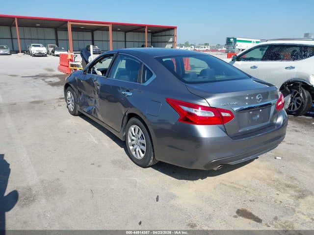 Продаж на аукціоні авто 2017 Nissan Altima 2.5 S, vin: 1N4AL3AP8HN352661, номер лоту: 44914387