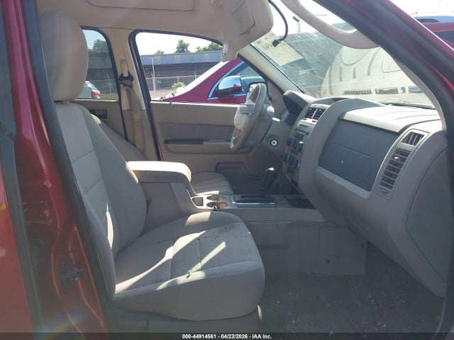 44914561 :رقم المزاد ، 1FMCU0D76AKC07969 vin ، 2010 Ford Escape Xlt مزاد بيع
