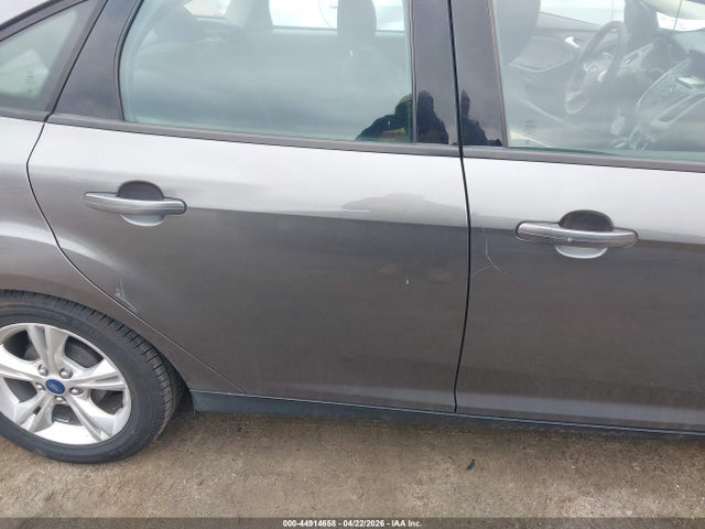 Ford FOCUS SE 2014 1FADP3F25EL158711 Image 14