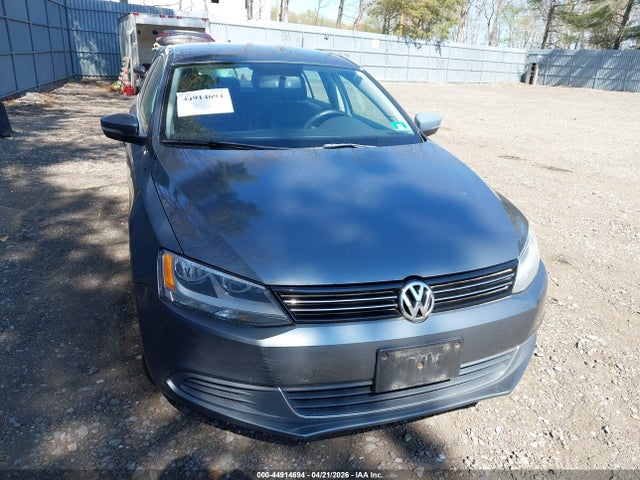 2014 Volkswagen Jetta 1.8t Se მანქანა იყიდება აუქციონზე, vin: 3VWD17AJ4EM296558, აუქციონის ნომერი: 44914694