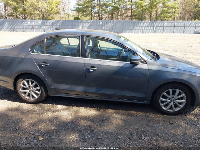 2014 Volkswagen Jetta 1.8t Se მანქანა იყიდება აუქციონზე, vin: 3VWD17AJ4EM296558, აუქციონის ნომერი: 44914694