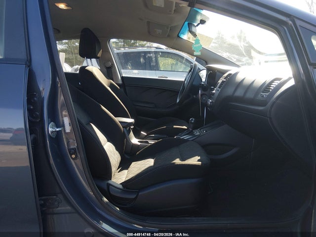 2016 KIA FORTE KNAFK4A62G5540183 Photo 4