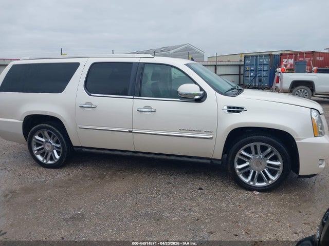 2013 Cadillac Escalade Esv Platinum Edition მანქანა იყიდება აუქციონზე, vin: 1GYS4KEF9DR362507, აუქციონის ნომერი: 44914871