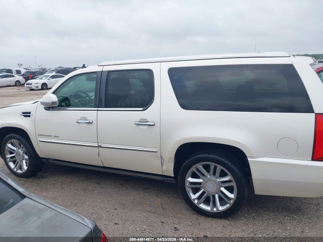 2013 Cadillac Escalade Esv Platinum Edition მანქანა იყიდება აუქციონზე, vin: 1GYS4KEF9DR362507, აუქციონის ნომერი: 44914871
