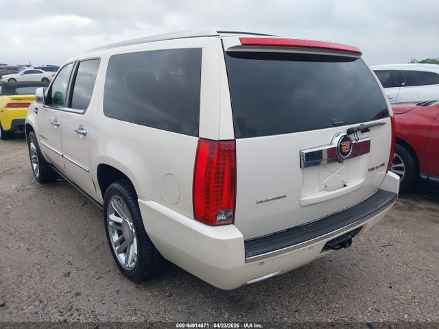 2013 Cadillac Escalade Esv Platinum Edition მანქანა იყიდება აუქციონზე, vin: 1GYS4KEF9DR362507, აუქციონის ნომერი: 44914871