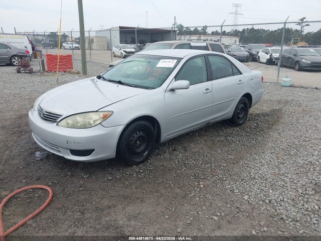 44914873 :رقم المزاد ، 4T1BE32K65U427012 vin ، 2005 Toyota Camry Le مزاد بيع