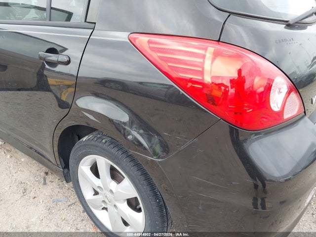2011 Nissan Versa 1.8sl მანქანა იყიდება აუქციონზე, vin: 3N1BC1CP7BL360535, აუქციონის ნომერი: 44914902
