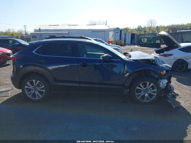44914946 :رقم المزاد ، 3MVDMBDL7NM409704 vin ، 2022 Mazda Cx-30 Premium مزاد بيع