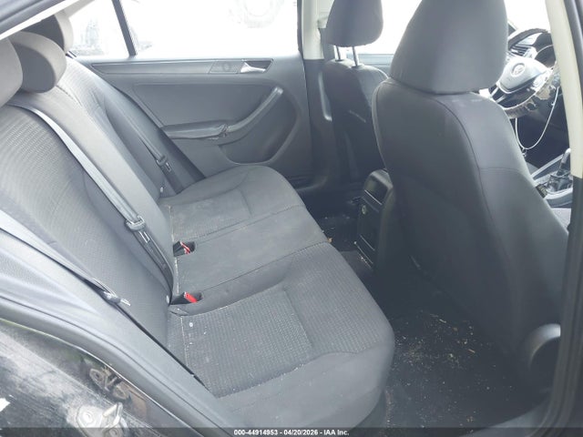 44914953 :رقم المزاد ، 3VW2K7AJ7FM269358 vin ، 2015 Volkswagen Jetta 2.0l S مزاد بيع