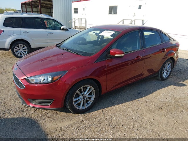 Ford FOCUS SE 2017 1FADP3F24HL205358 Image 2