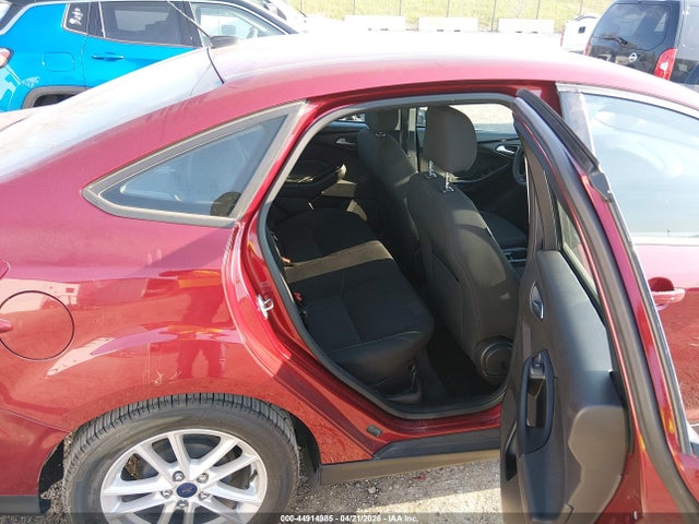 Ford FOCUS SE 2017 1FADP3F24HL205358 Image 8