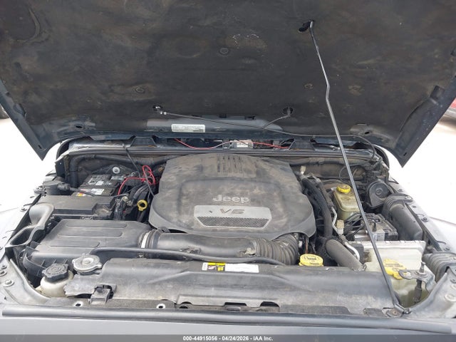 1C4BJWEG0GL226417 Jeep Wrangler Unlimited Sahara