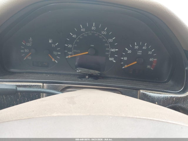 44915070 :رقم المزاد ، WDBJH82J01X061826 vin ، 2001 Mercedes-benz E 320 4m مزاد بيع