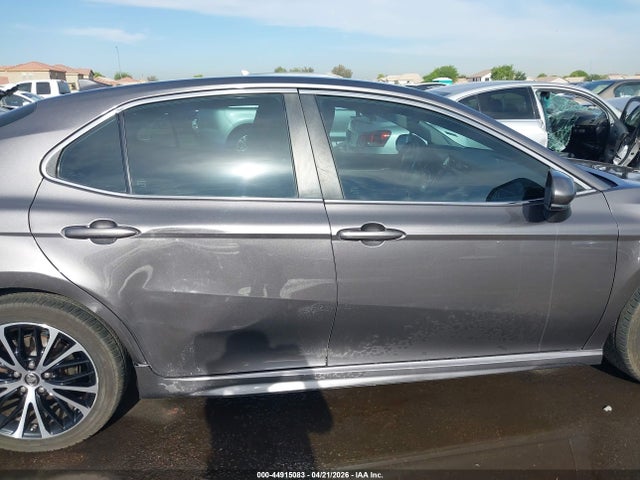 2019 Toyota Camry Se მანქანა იყიდება აუქციონზე, vin: 4T1B11HK1KU687479, აუქციონის ნომერი: 44915083