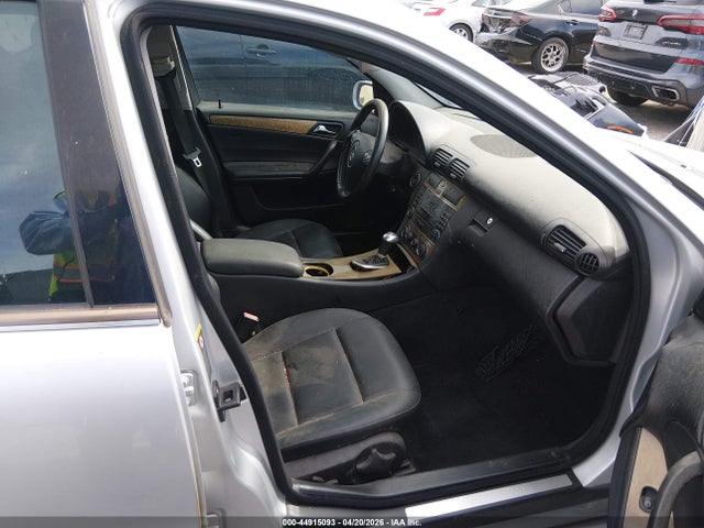 44915093 :رقم المزاد ، WDBRF52H67F890631 vin ، 2007 Mercedes-benz C 230 Sport مزاد بيع